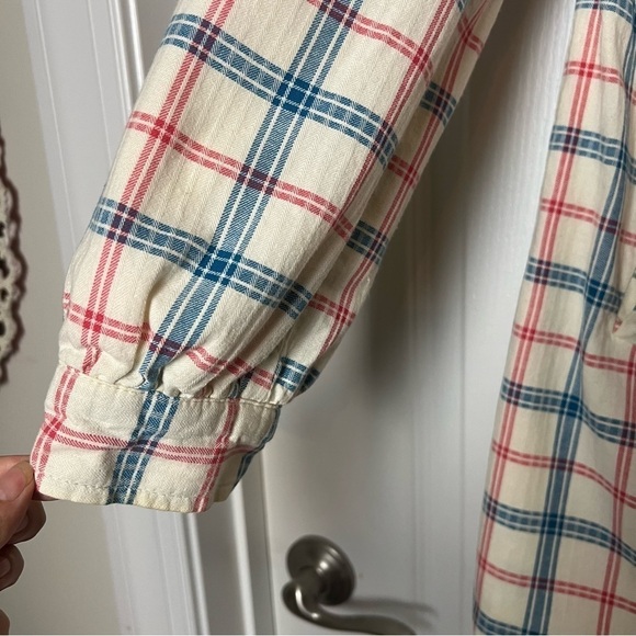 Volcom, adorable red, blue, cream plaid jacket size Jr S - Picture 5 of 8